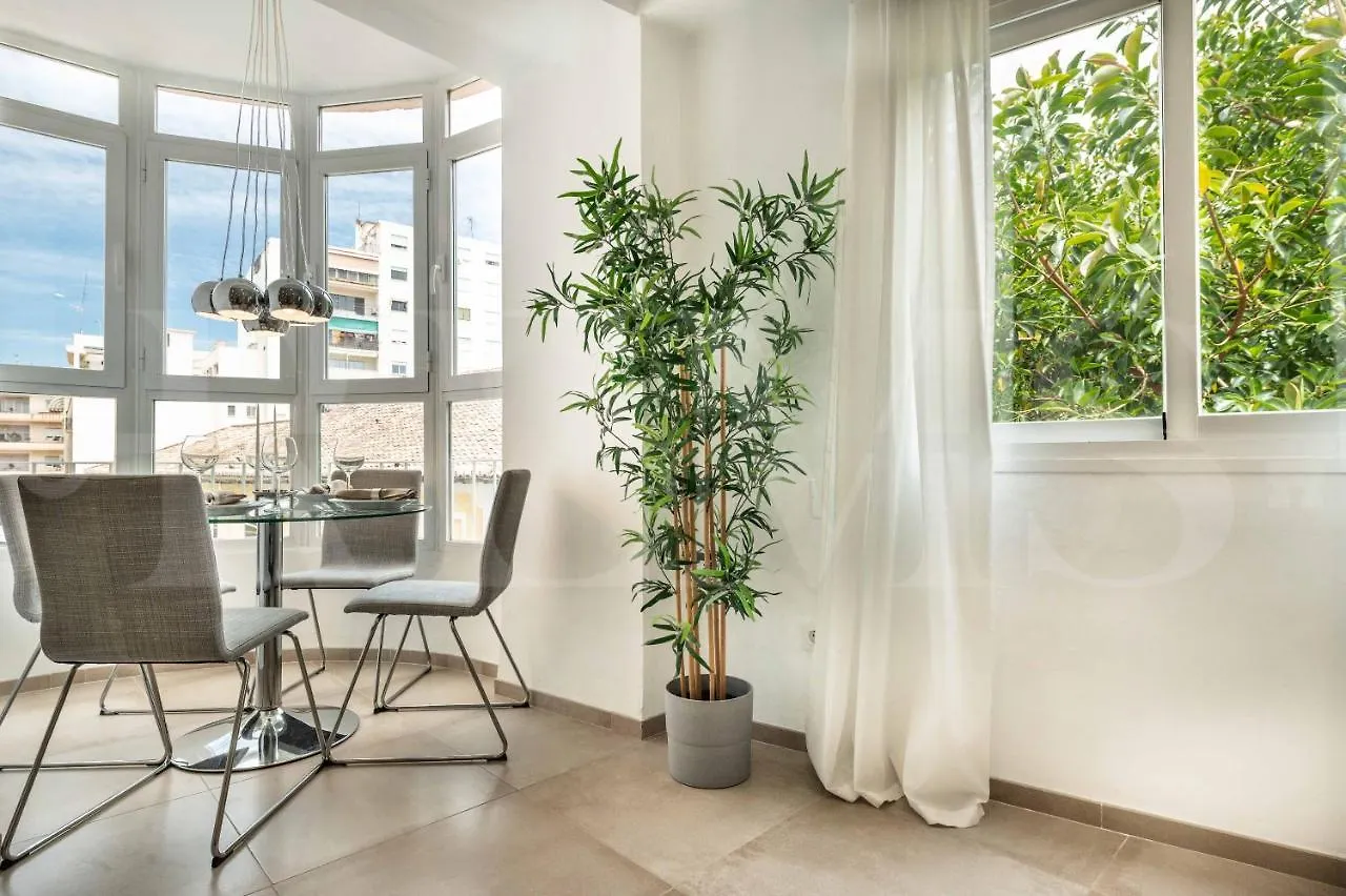 Serene & Spacious Apartment - Center By Rems Malaga