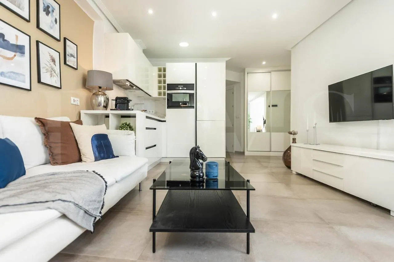 Serene & Spacious Apartment - Center By Rems Málaga 0*,  Espagne